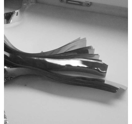 Řezání metal. role na pásky 2cm/50cm (1 rol/33 sv po 400 ks, cca 13200 ks)